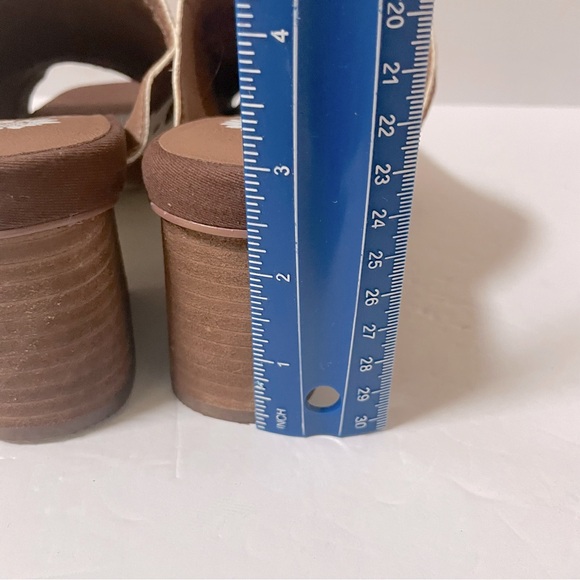 NEW Yellowbox Cataline Cow Hair Heel Size 7.5 - Picture 12 of 14